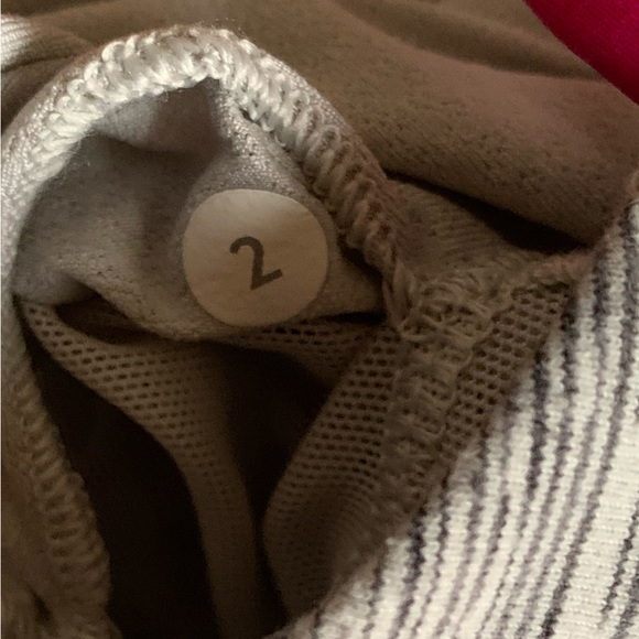 2/$30 Lululemon Dancing Warrior Tank Wee Are From Space / Magenta Size 2 - Picture 6 of 6